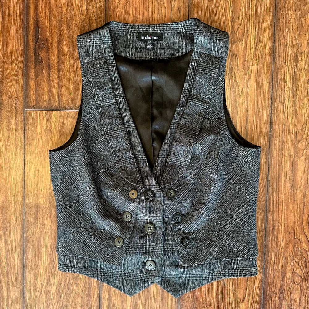 Le Chateau Women’s Smart Vest size S